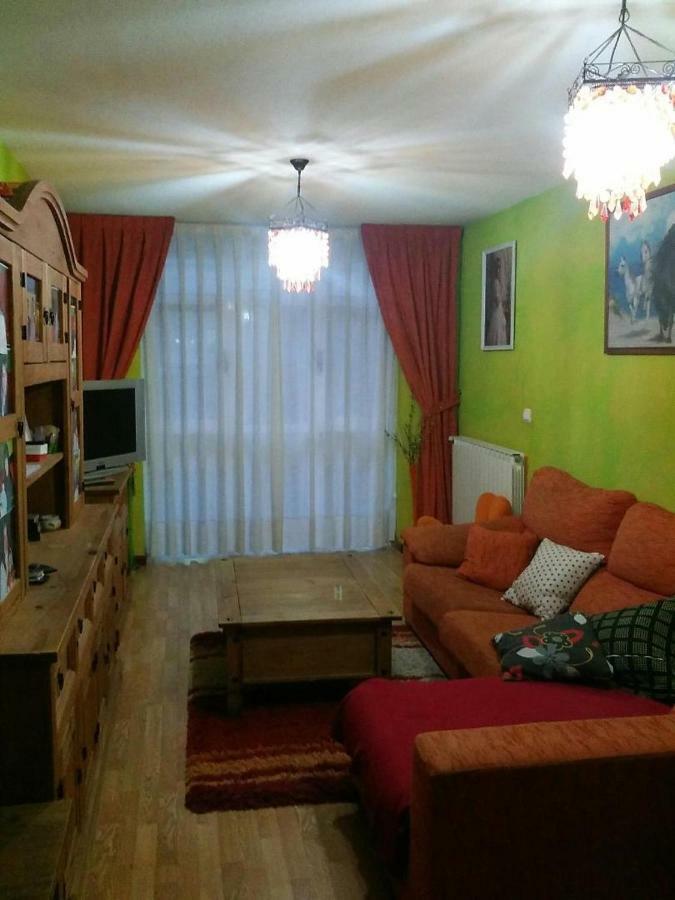 Appartement Apartamento Rio Guena à Onís Extérieur photo